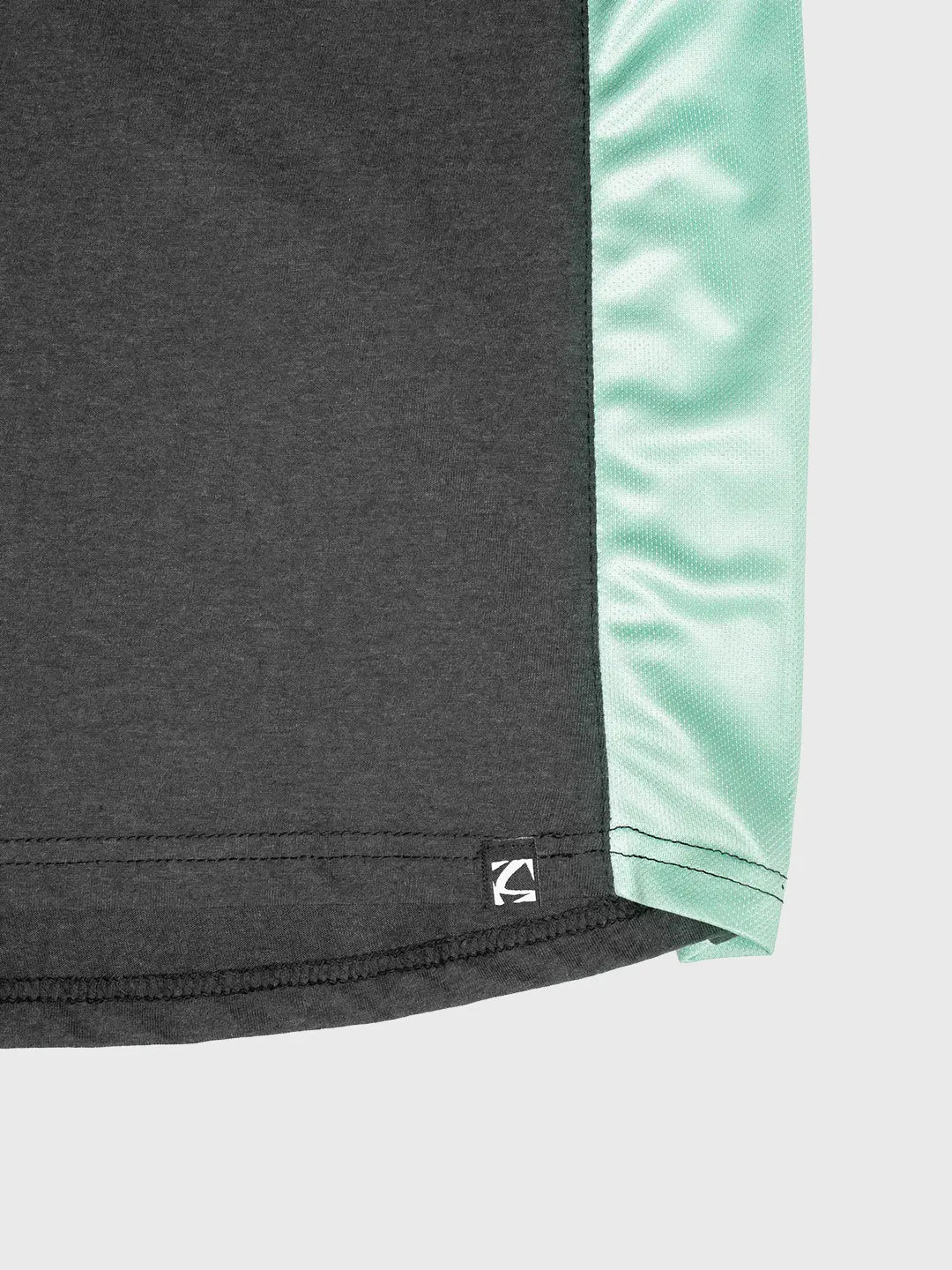 8 Count Performance Tank