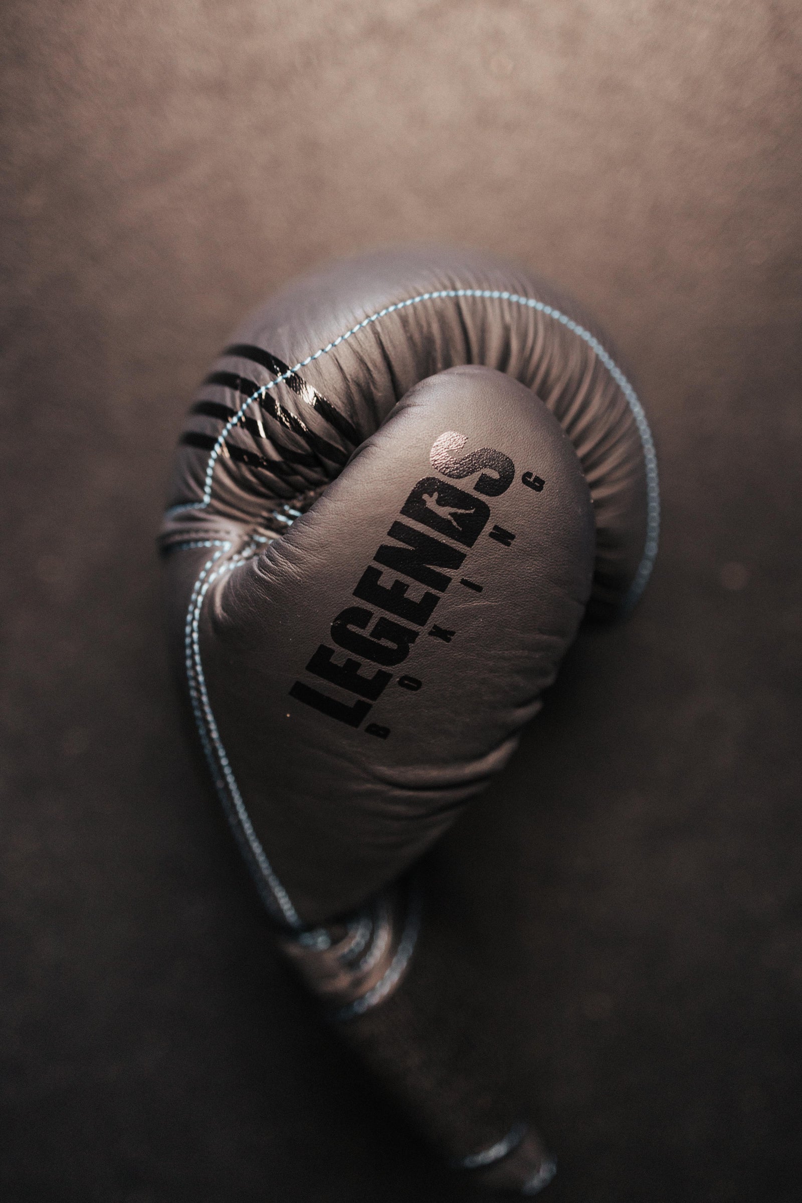 How to Choose Boxing Gloves: The Ultimate 2026 Buyer’s Guide