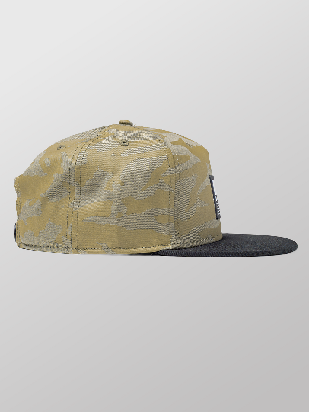 8 Count Camo Snapback Hat