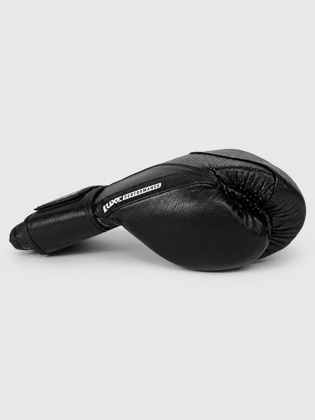 Luxe LTE Boxing Gloves - Blackout Edition