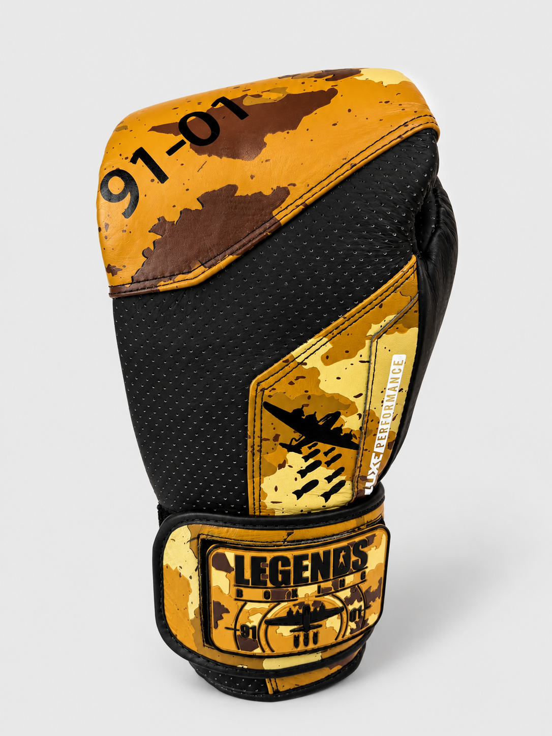 Luxe LTE Series – Smil'n Sam Alvey Patriot Hangar Collection Boxing Gloves